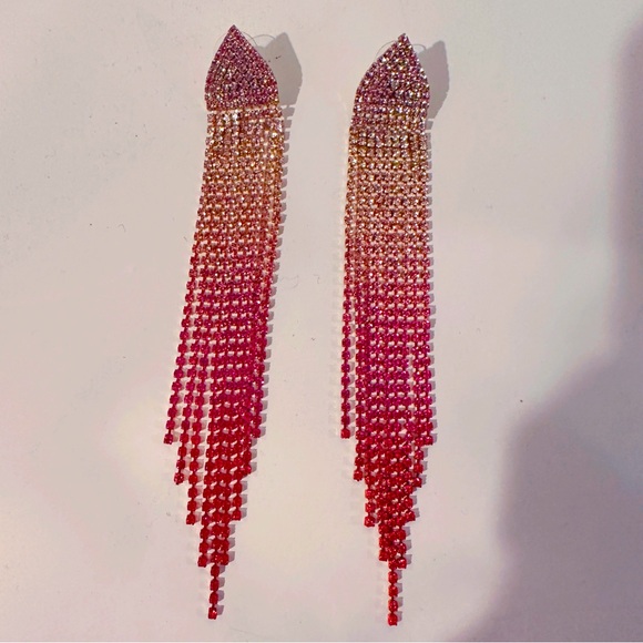 [ 2 FOR $25 ] PRETTY PINK LONG CHAIN EARRINGS - Picture 2 of 4